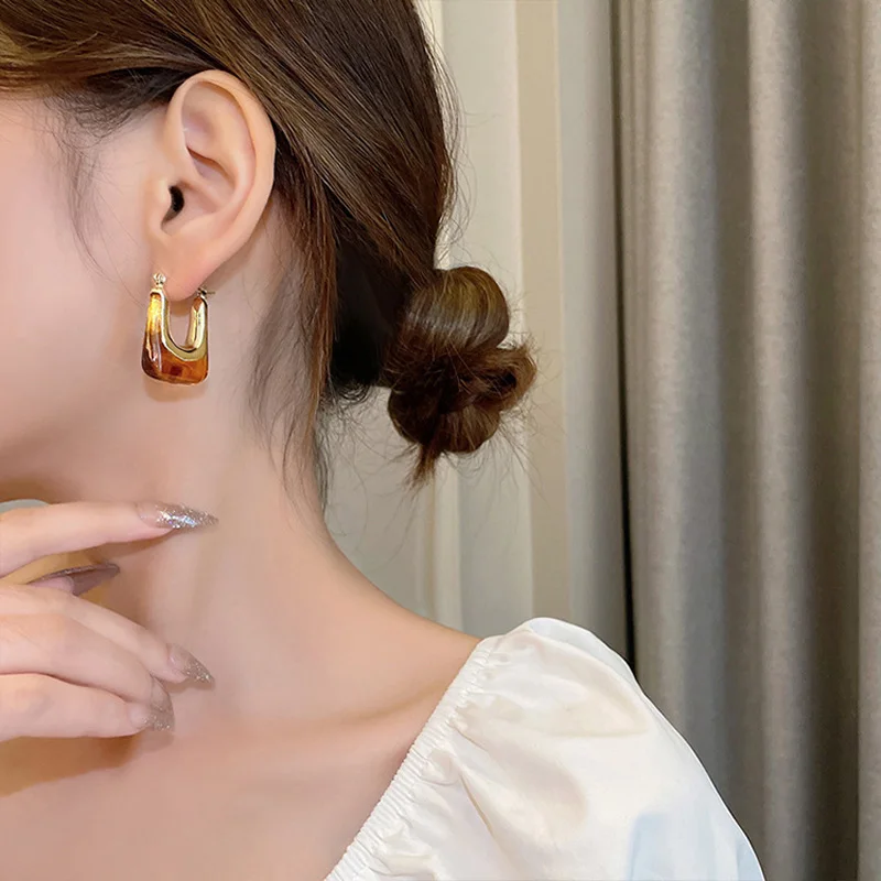 Корейские разноцветные акриловые серьги-кольца из смолы U-образной формы для женщин и девочек, винтажные металлические серьги с геометрическим преувеличением, вечерние украшения - 3