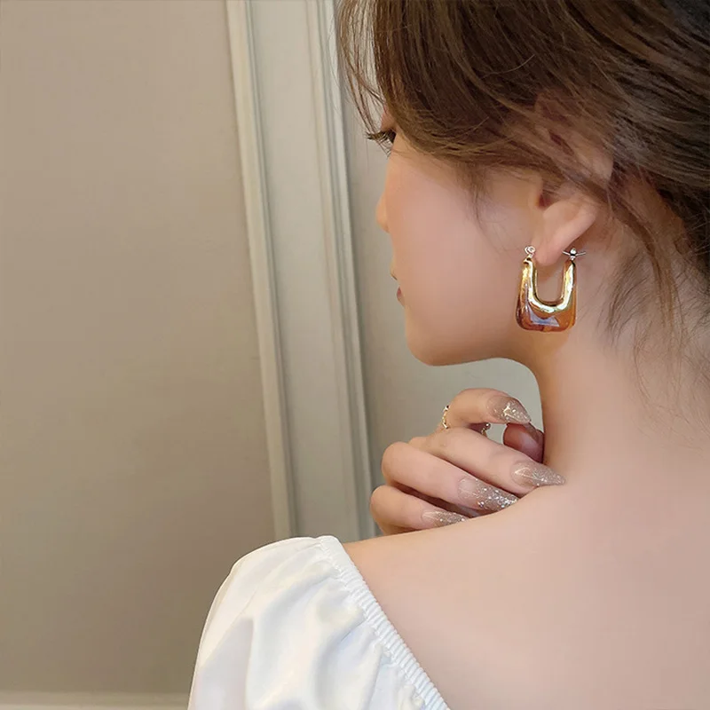 Корейские разноцветные акриловые серьги-кольца из смолы U-образной формы для женщин и девочек, винтажные металлические серьги с геометрическим преувеличением, вечерние украшения - 4